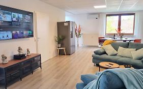 Wohnung: Workaholic Bis 6 Personen, Klima, 3X Tv